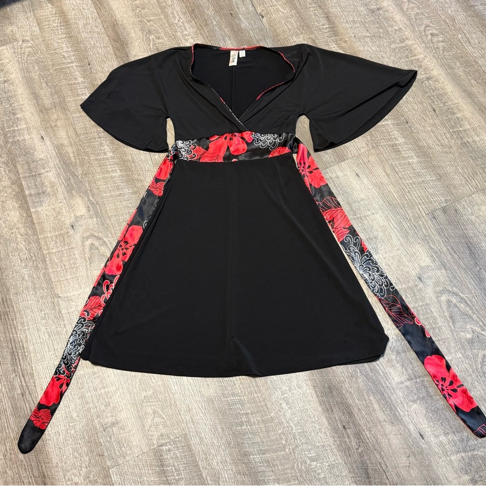 Chic Black and Red Dress